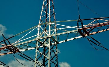 НЕСИМЕТРИЯ НА НАПРЕЖЕНИЯТА И ТОКОВЕТЕ В ТРИФАЗНИТЕ ЕЛЕКТРИЧЕСКИ ВЕРИГИ И МЕТОДИ ЗА НЕЙНОТО ПОНИЖАВАНЕ